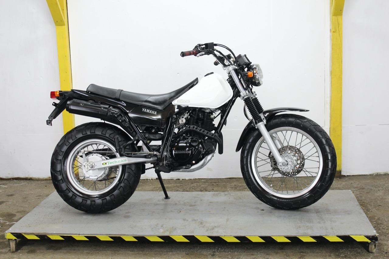 Yamaha TW225E - Adamoto - Motorcycles from Japan