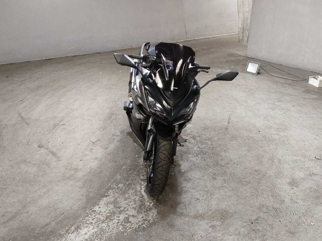 Kawasaki Ninja 1000 - Adamoto - Motorcycles from Japan