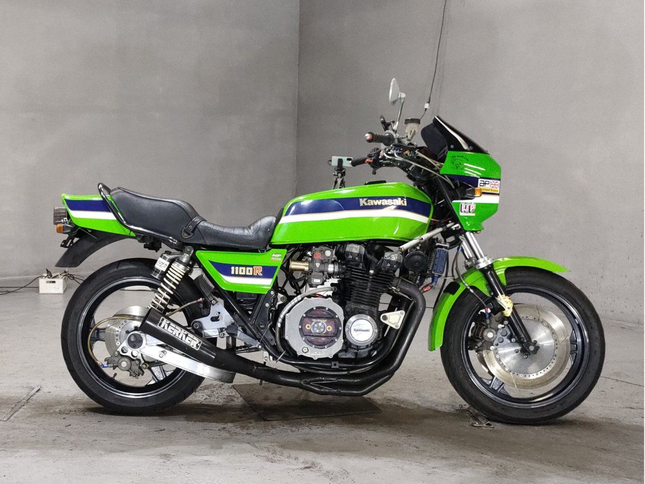 Kawasaki Z1100R - Adamoto - Motorcycles from Japan