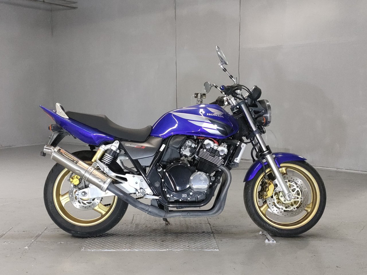 Honda CB400SF VTEC spec 3 - Adamoto - Motorcycles from Japan