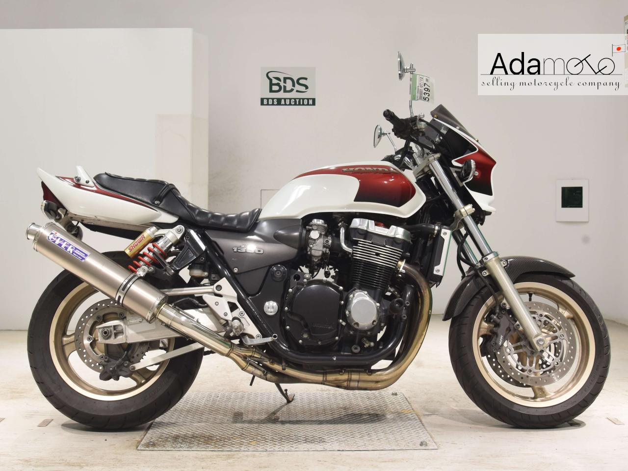 Honda CB1300SF - Adamoto - Motorcycles from Japan