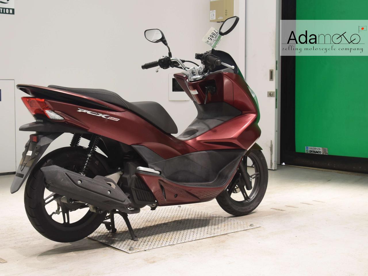 Honda PCX150 2 - Adamoto - Motorcycles from Japan