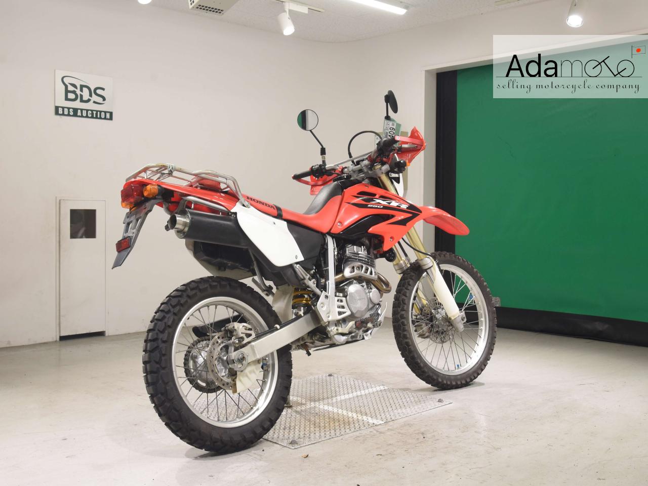 Honda XR250 2 - Adamoto - Motorcycles from Japan