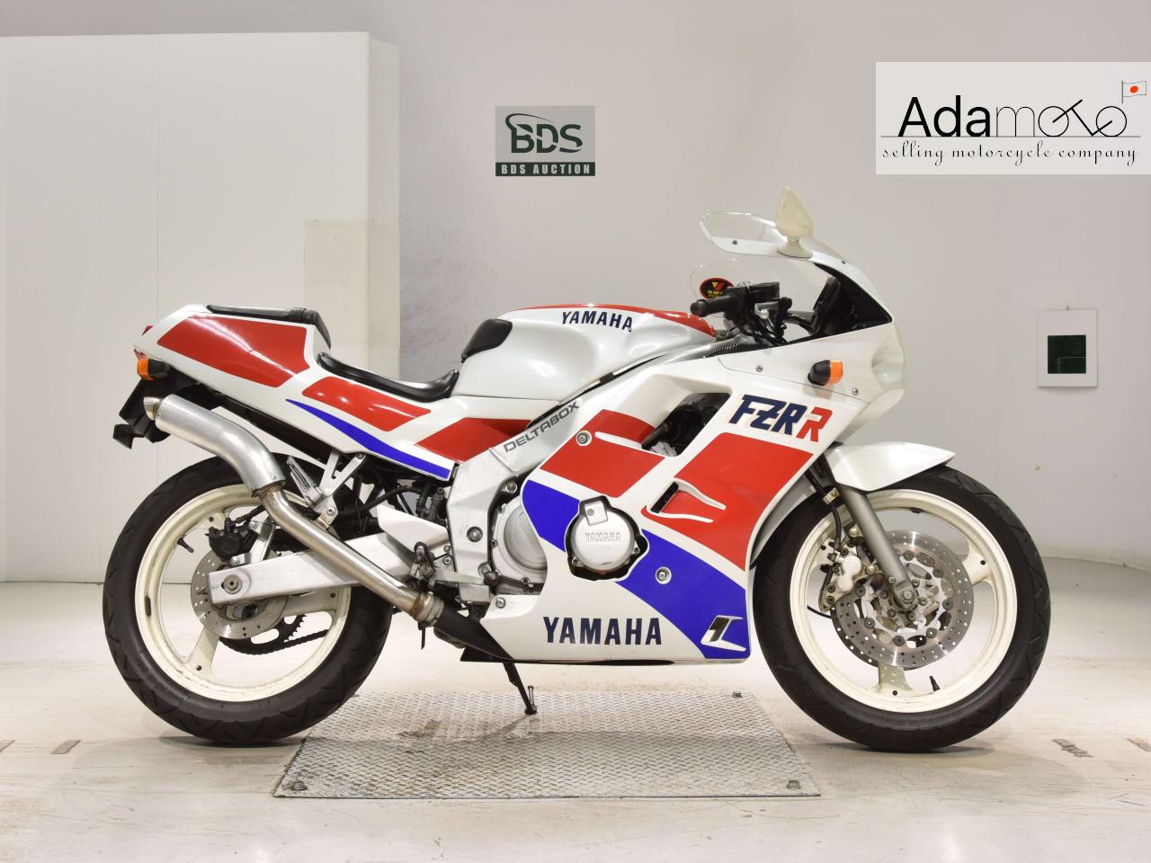 Yamaha FZR250R 1 - Adamoto - Motorcycles from Japan