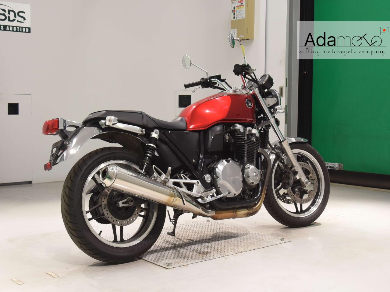 Honda CB1100 - Adamoto - Motorcycles from Japan