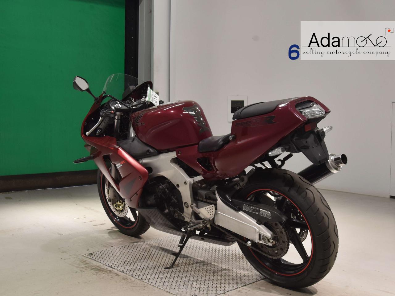 Honda CBR250RR - Adamoto - Motorcycles from Japan