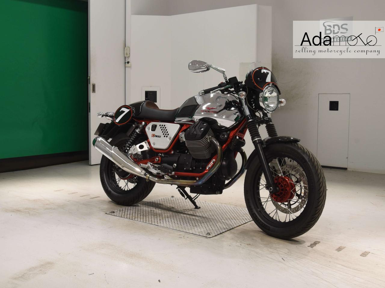 Moto Guzzi V7 racer - Adamoto - Motorcycles from Japan
