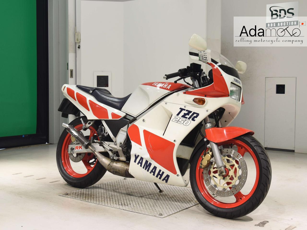 Yamaha TZR250 - Adamoto - Motorcycles from Japan