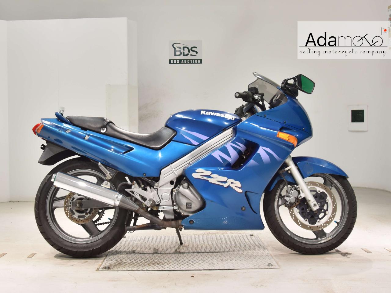 Kawasaki ZZ R250 - Adamoto - Motorcycles from Japan