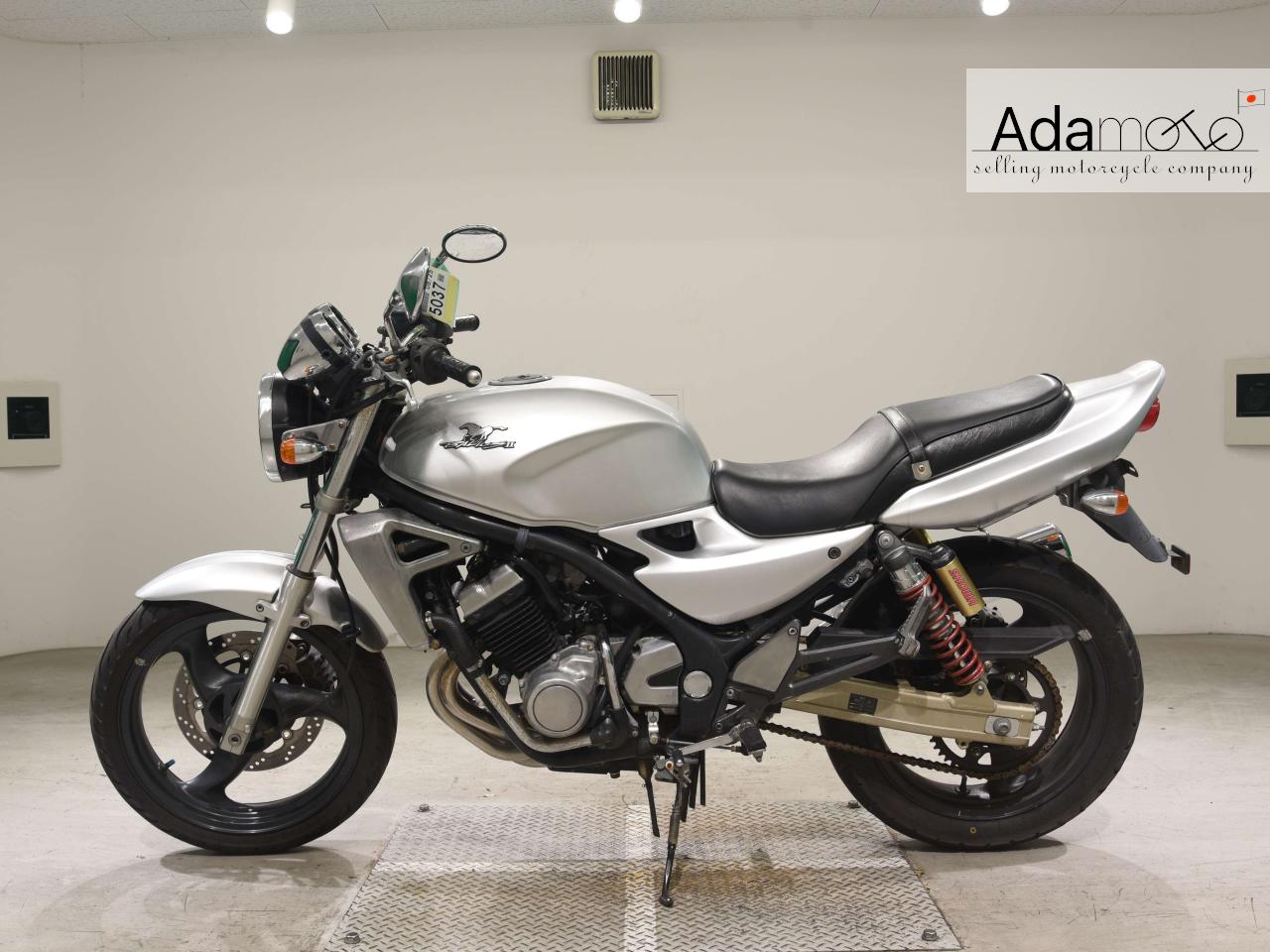 Suzuki GSX250FX - Adamoto - Motorcycles from Japan