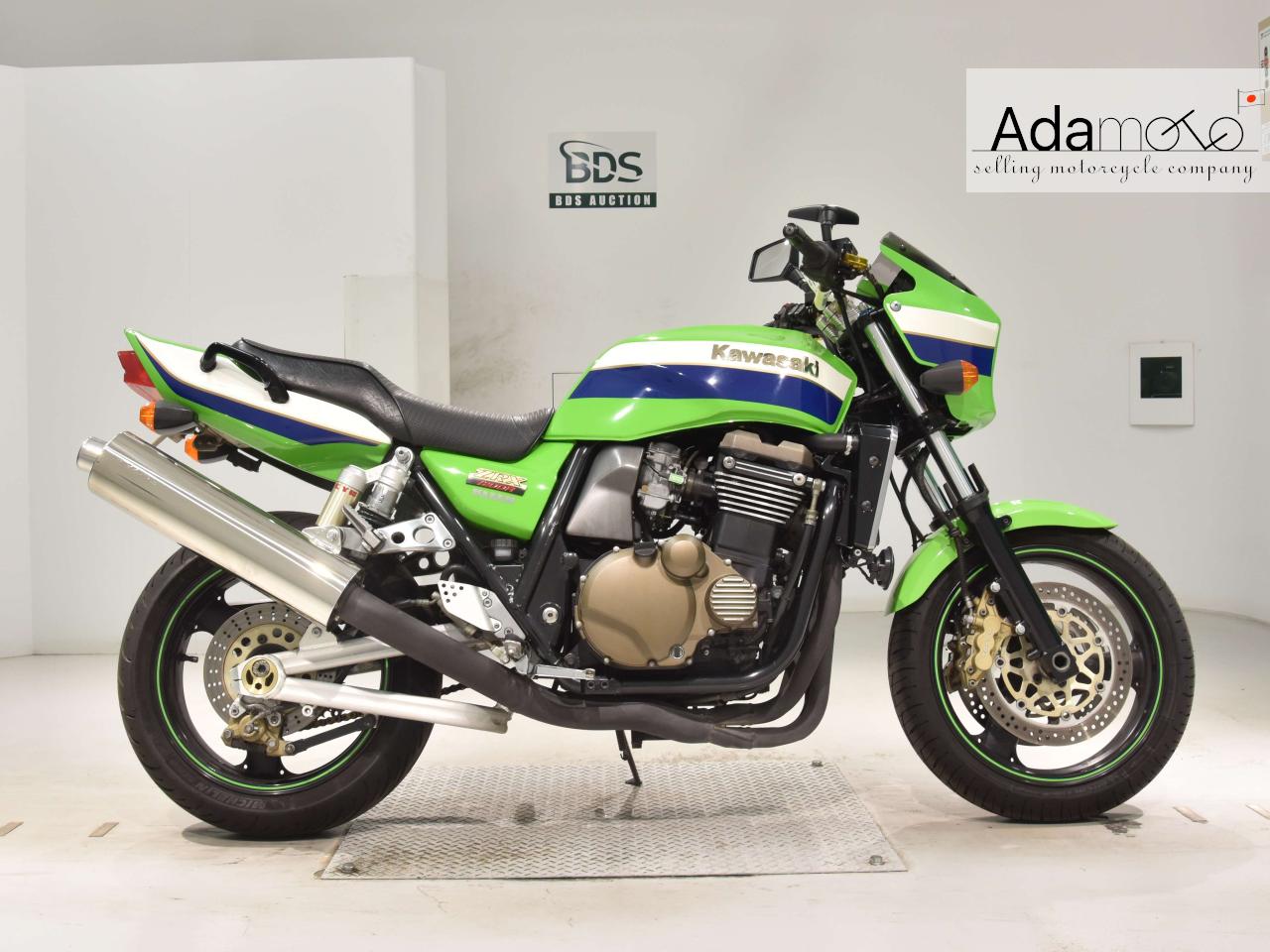 Kawasaki ZRX1200R - Adamoto - Motorcycles from Japan