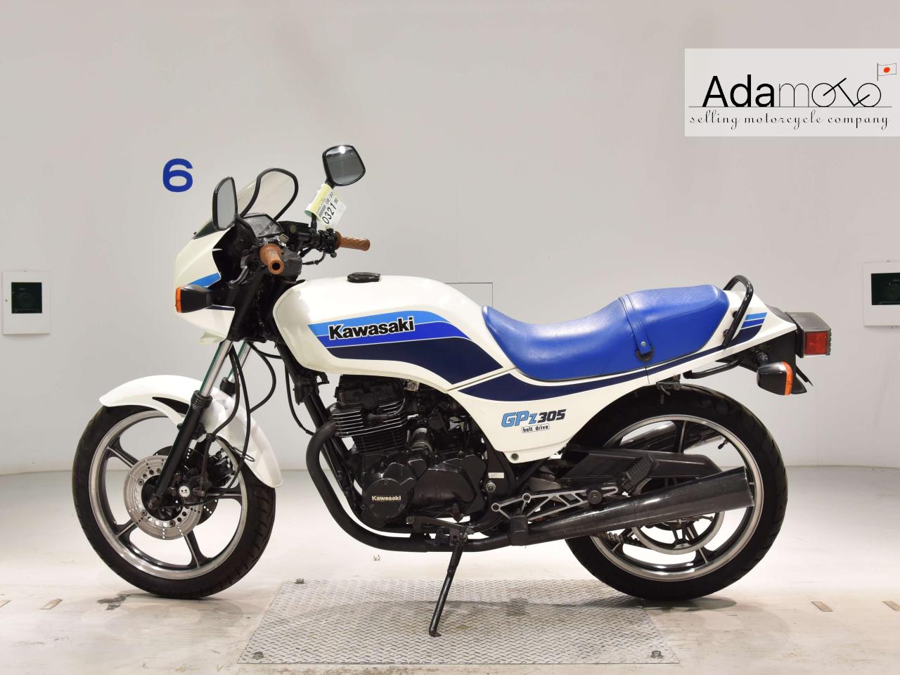 Kawasaki GPZ250 - Adamoto - Motorcycles from Japan