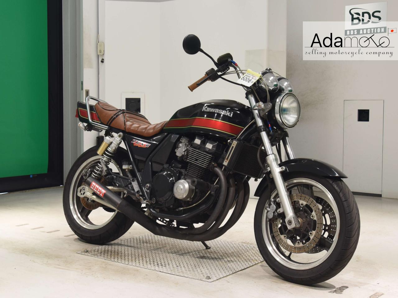 Kawasaki ZRX 2 - Adamoto - Motorcycles from Japan