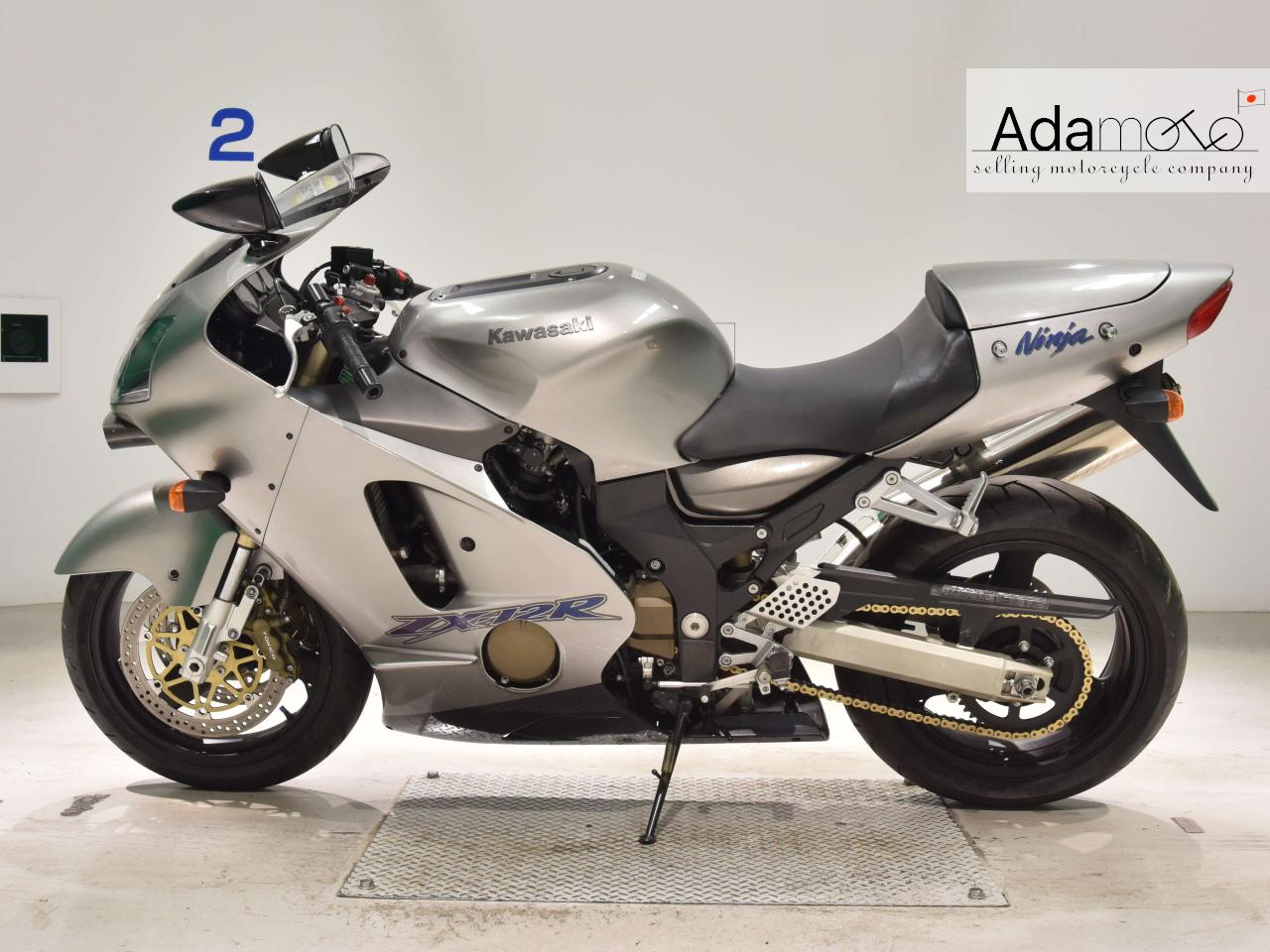 Kawasaki ZX 12R - Adamoto - Motorcycles from Japan