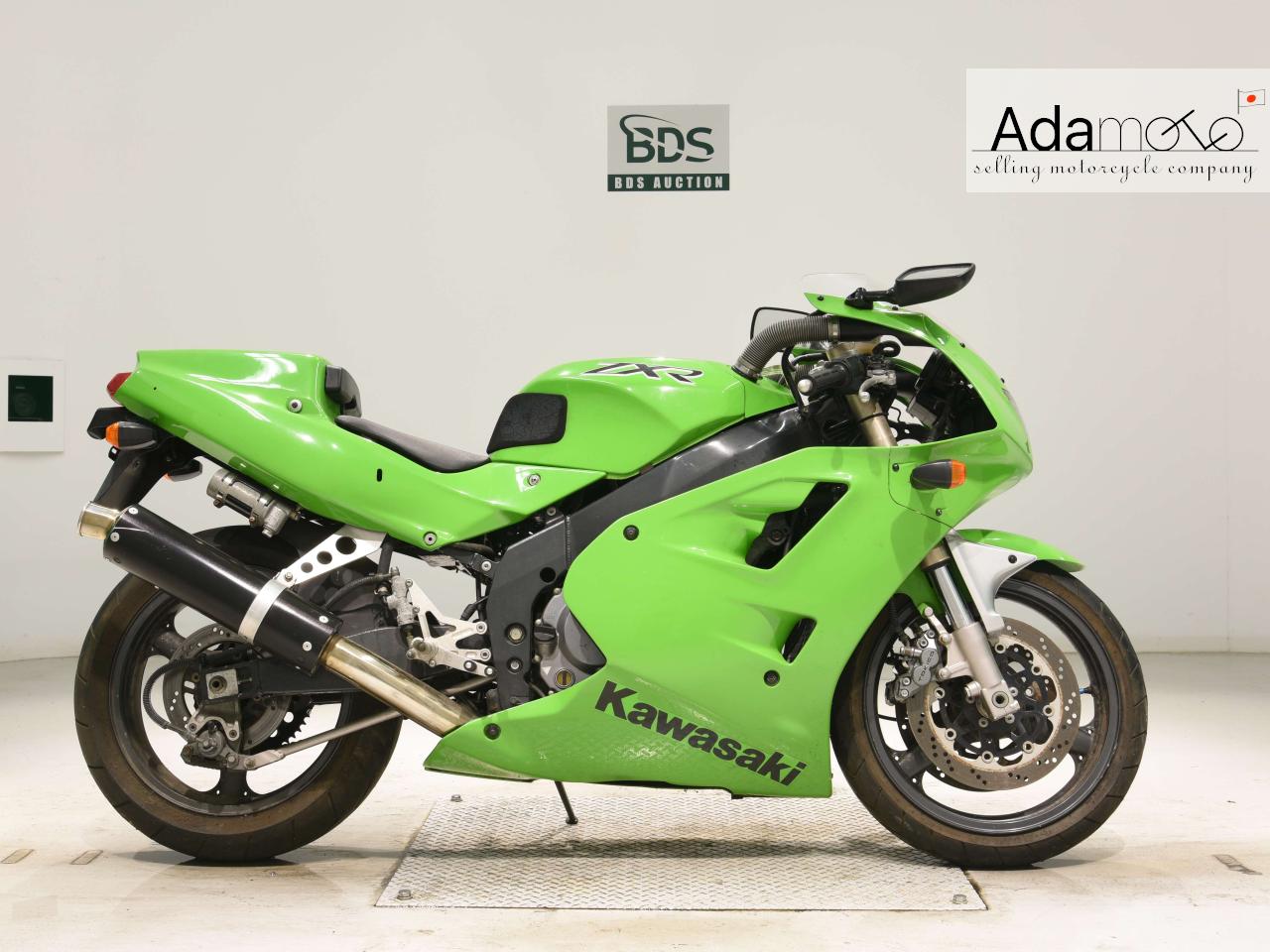 Kawasaki ZXR400R 2 - Adamoto - Motorcycles from Japan