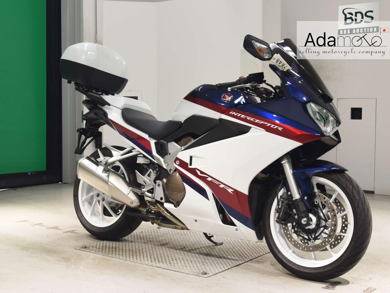 Honda VFR800F - Adamoto - Motorcycles from Japan