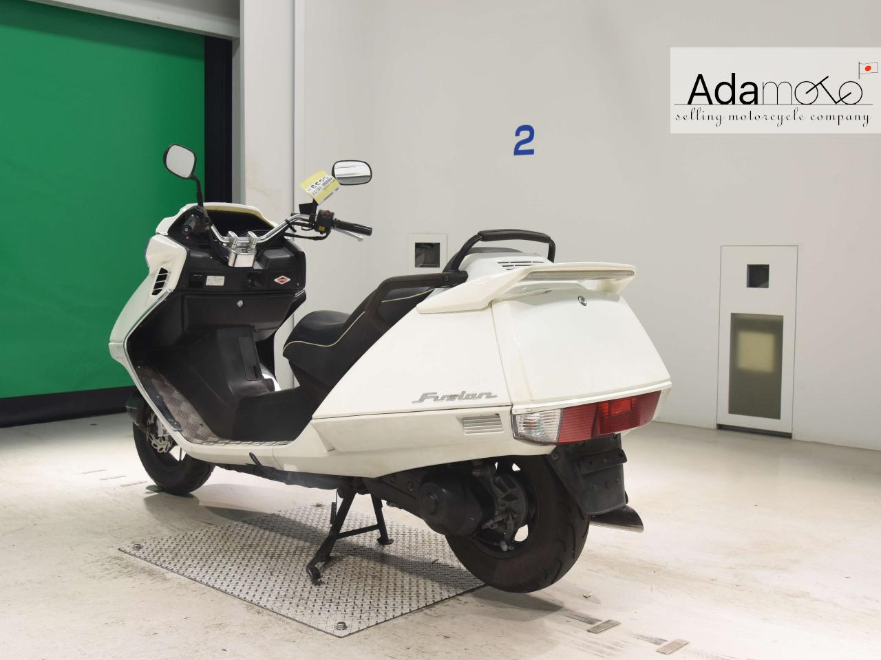 Honda FUSION XSE - Adamoto - Motorcycles from Japan