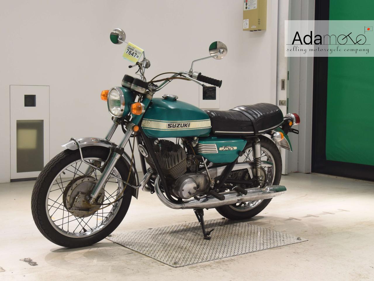 Suzuki T250 - Adamoto - Motorcycles from Japan