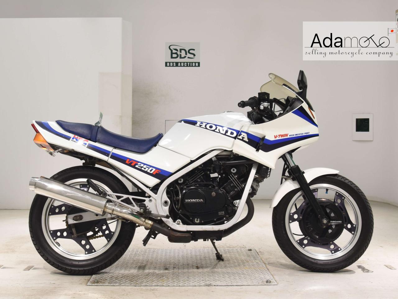 Honda VT250FE - Adamoto - Motorcycles from Japan