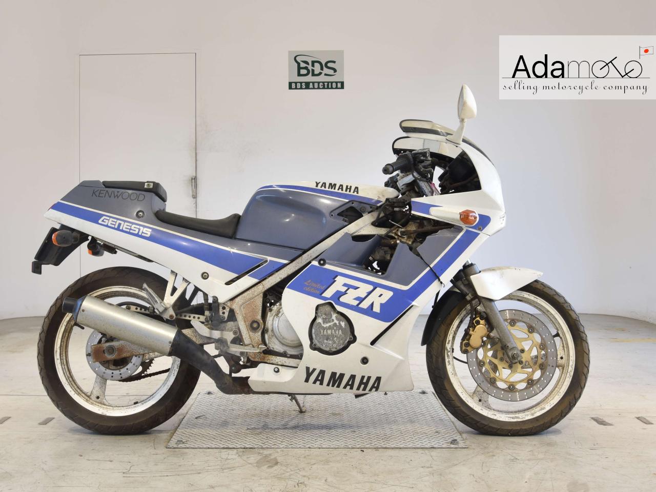 Yamaha FZR250 short - Adamoto - Motorcycles from Japan