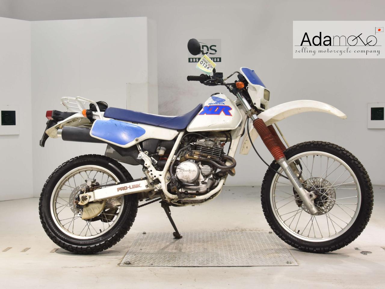 Honda XLR250R 4 - Adamoto - Motorcycles from Japan