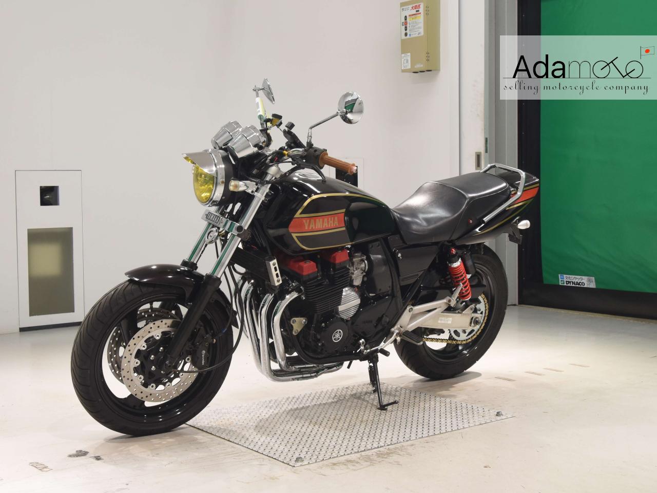 Yamaha XJR400 - Adamoto - Motorcycles from Japan