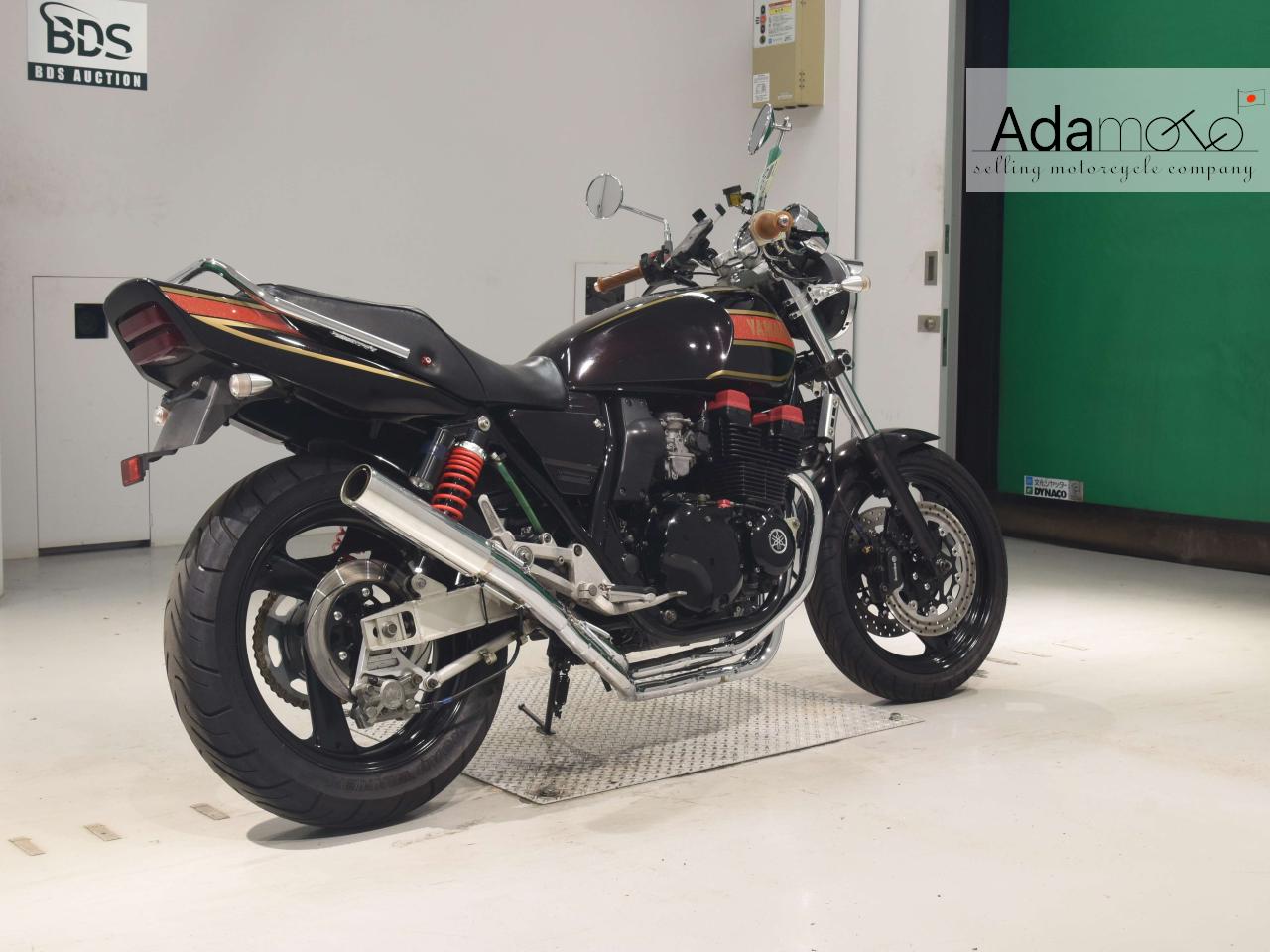 Yamaha XJR400 - Adamoto - Motorcycles from Japan