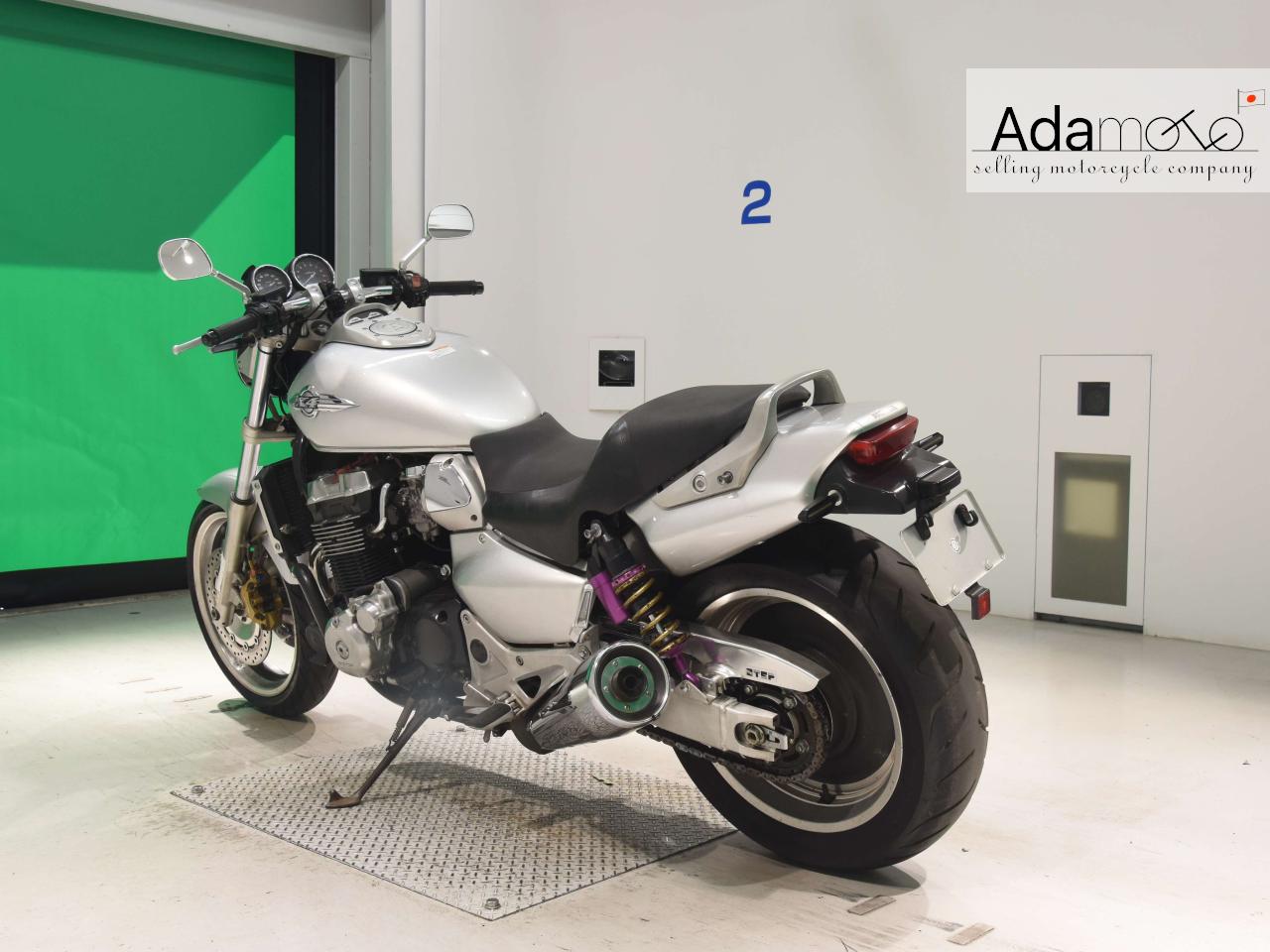 Honda X4 - Adamoto - Motorcycles from Japan