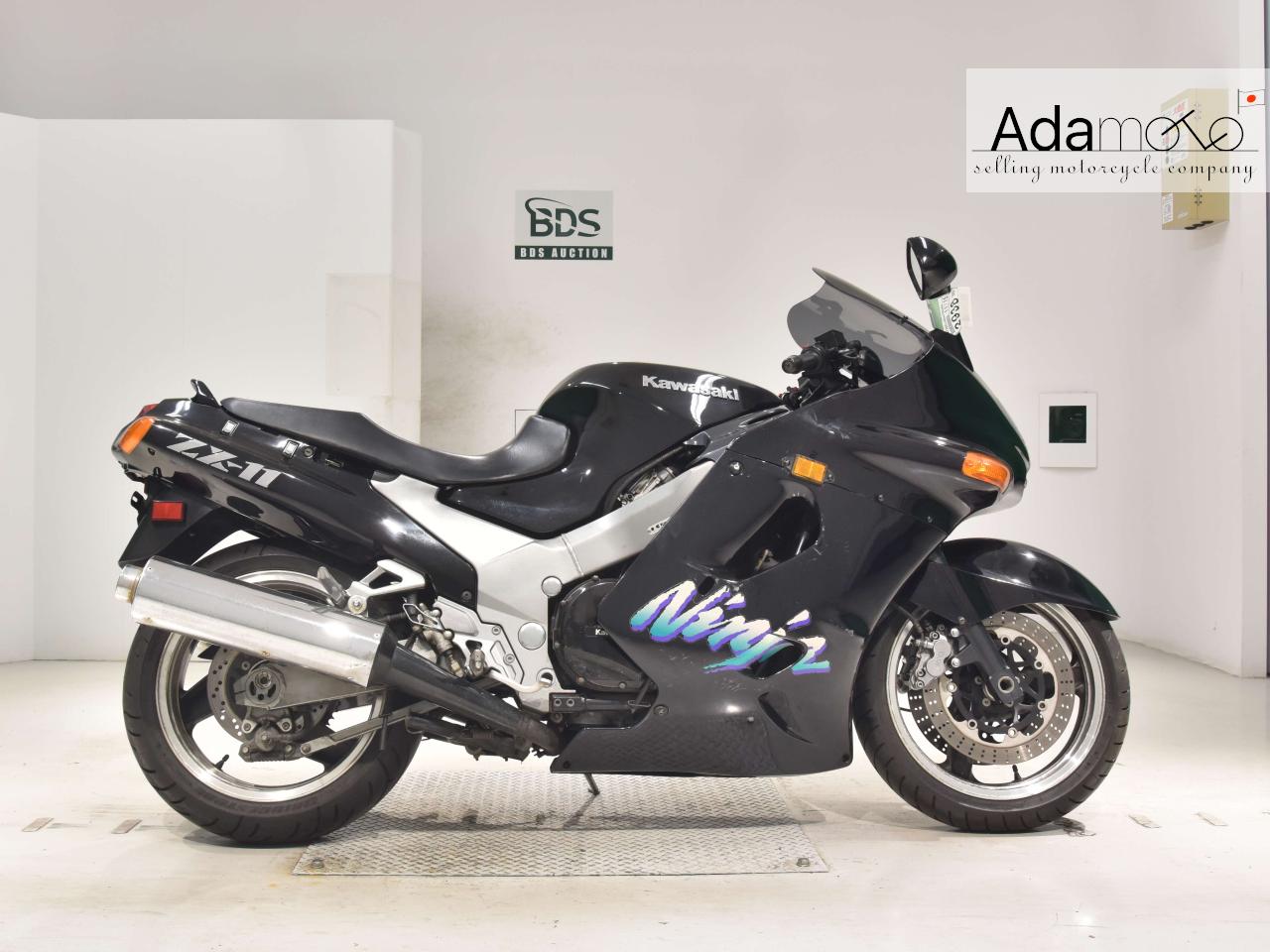 Kawasaki ZX 11 2 - Adamoto - Motorcycles from Japan