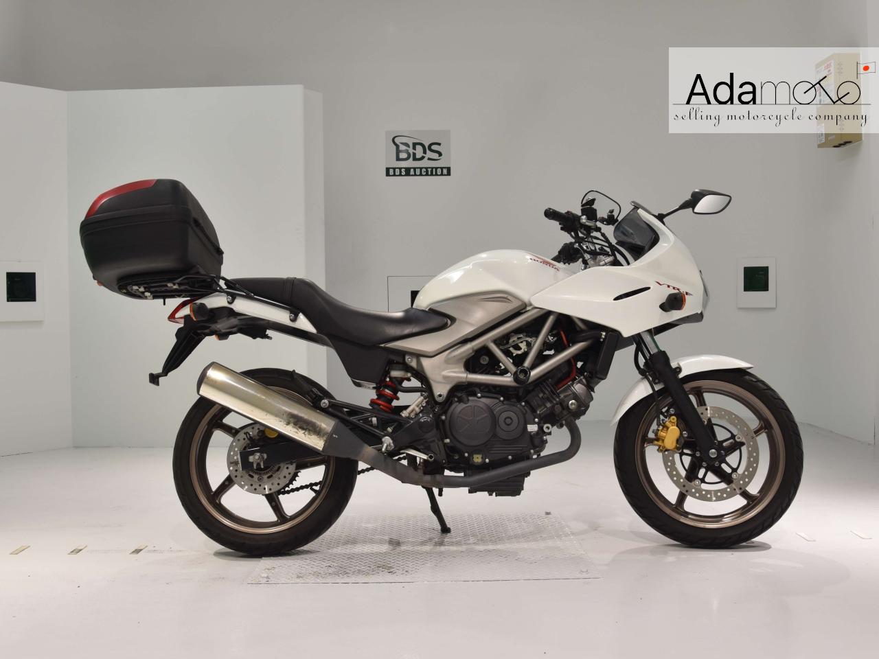 Honda VTR F250 - Adamoto - Motorcycles from Japan