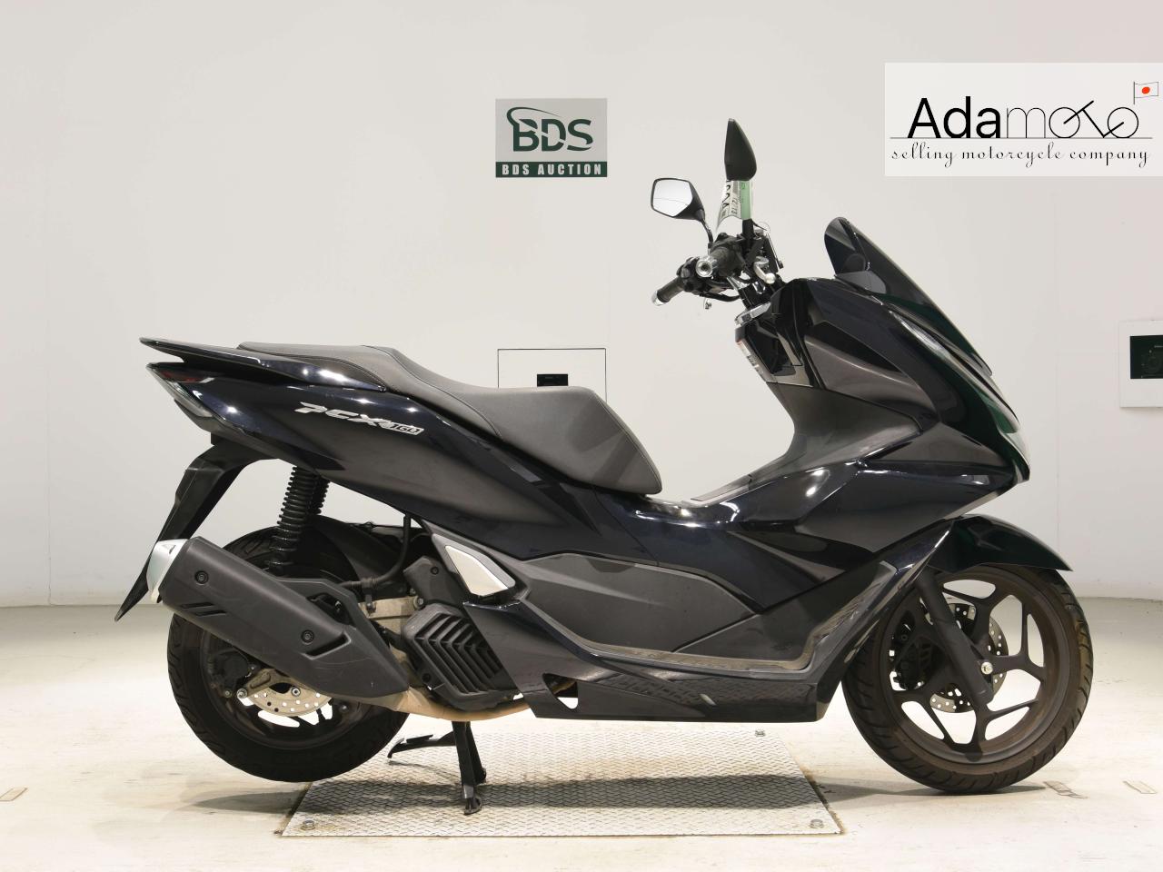 Honda PCX160 - Adamoto - Motorcycles from Japan