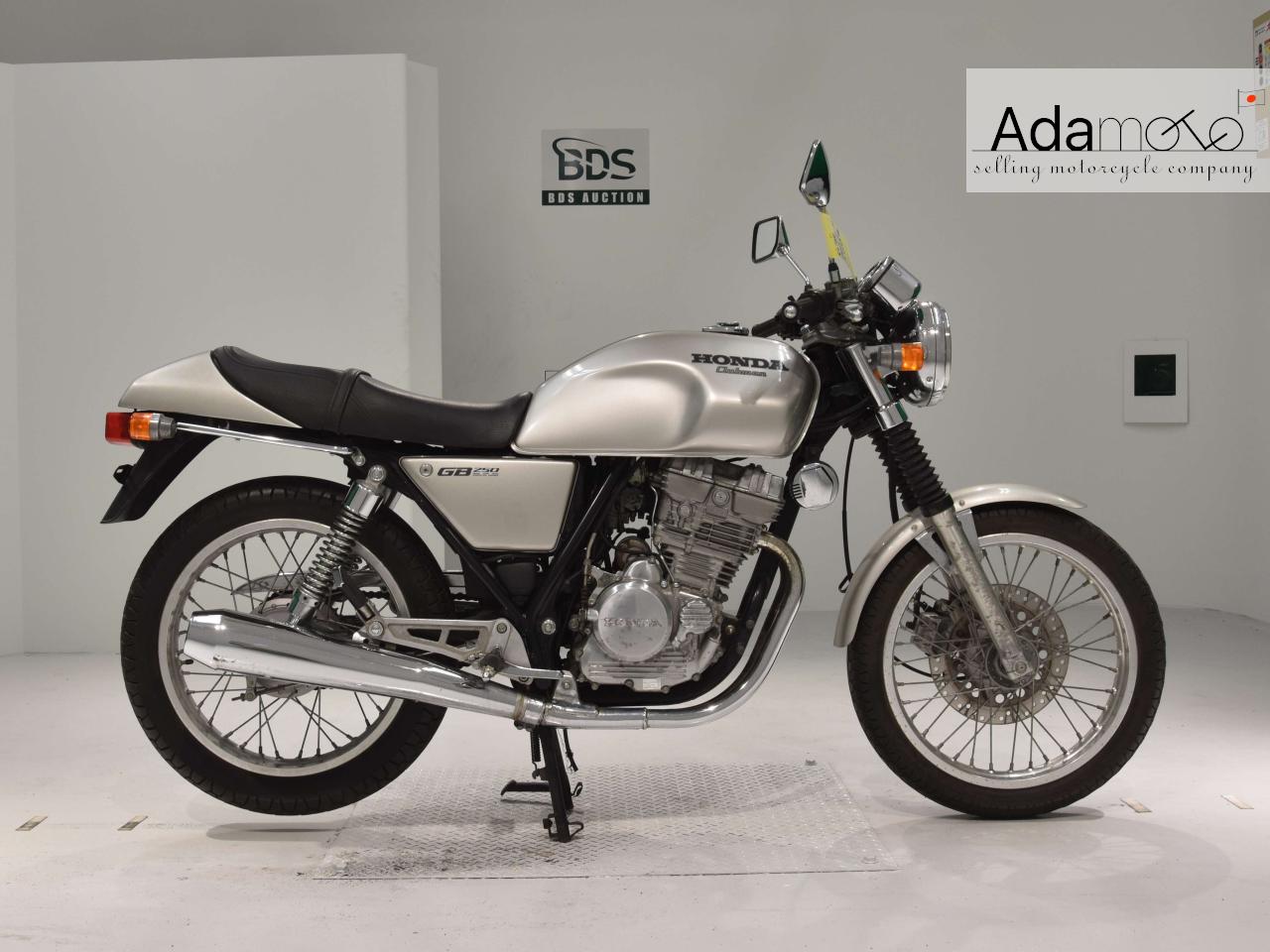 Honda GB250 CLUBMAN 4 - Adamoto - Motorcycles from Japan