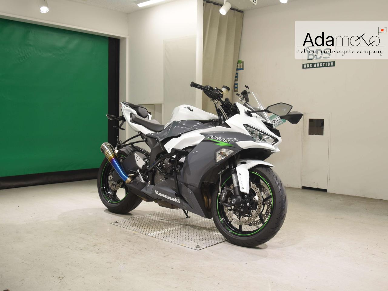 Kawasaki ZX 6RA - Adamoto - Motorcycles from Japan