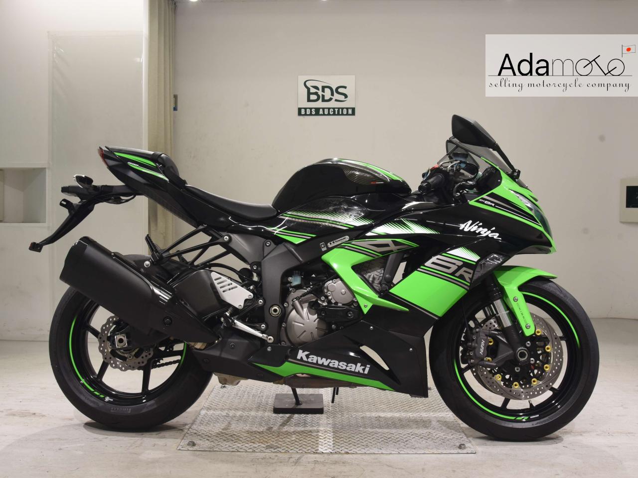 Kawasaki ZX 6RA - Adamoto - Motorcycles from Japan