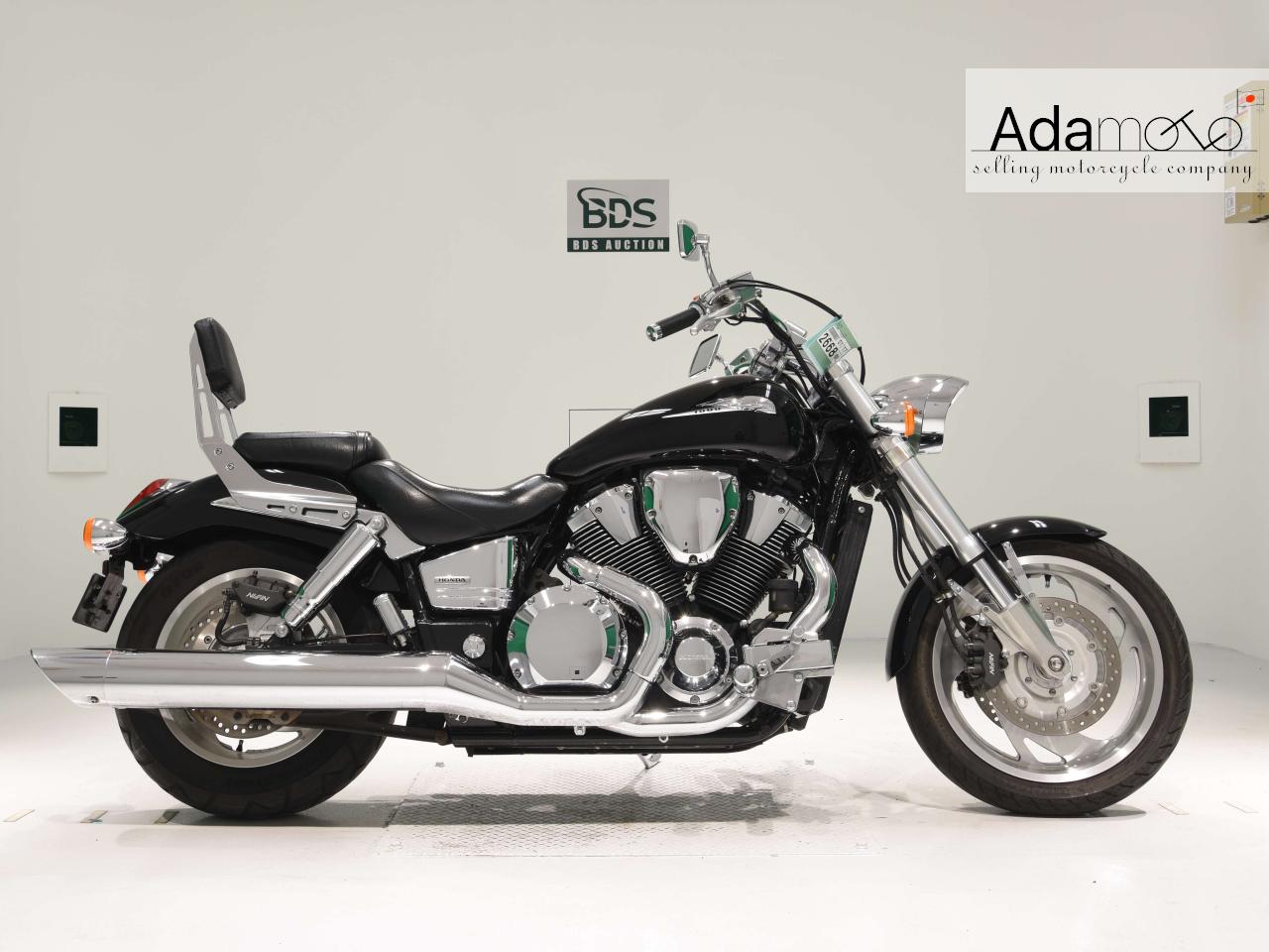 Honda VTX1800 - Adamoto - Motorcycles from Japan