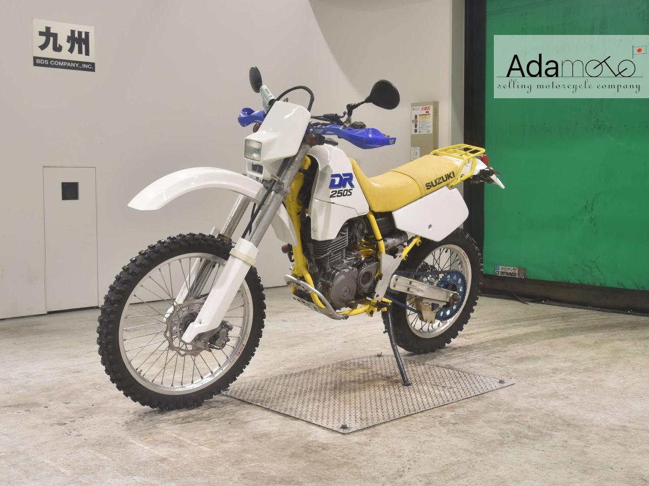 Suzuki DR250S - Adamoto - Motorcycles from Japan
