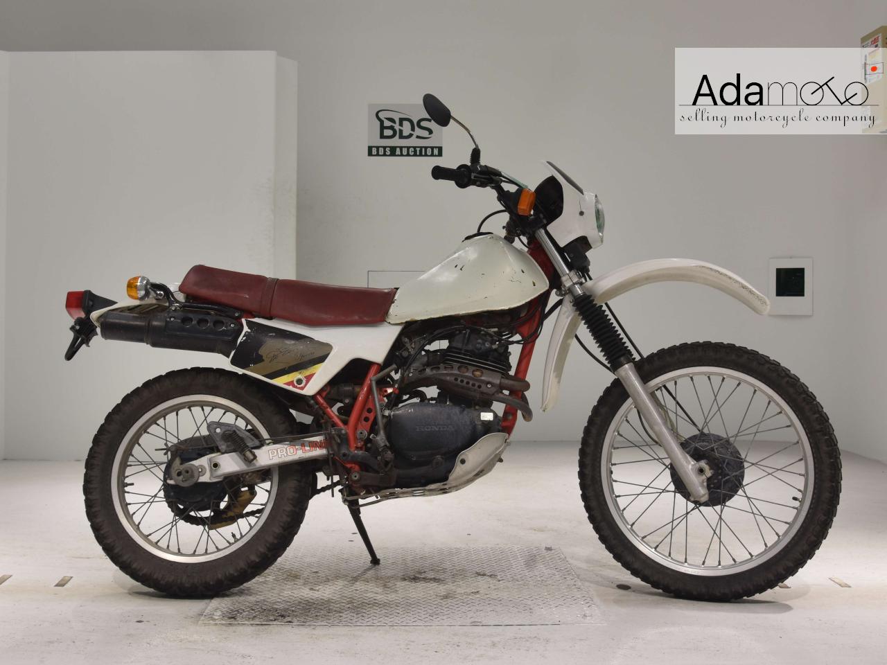 Honda XL250R - Adamoto - Motorcycles from Japan