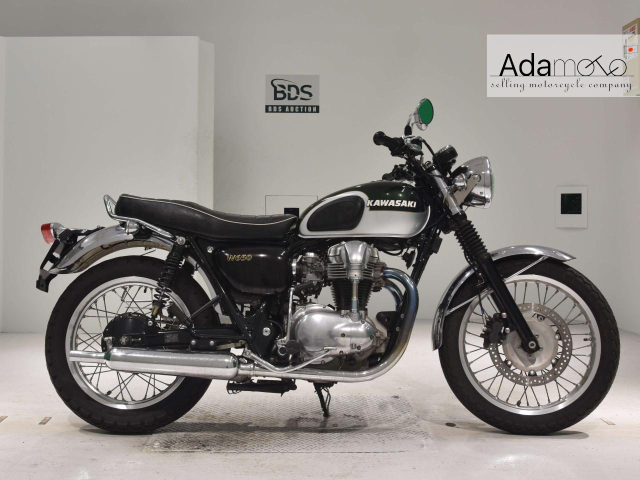 Kawasaki W650 - Adamoto - Motorcycles from Japan