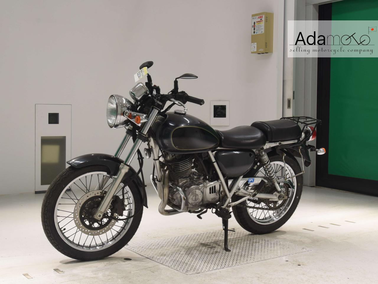 Suzuki ST250E - Adamoto - Motorcycles from Japan
