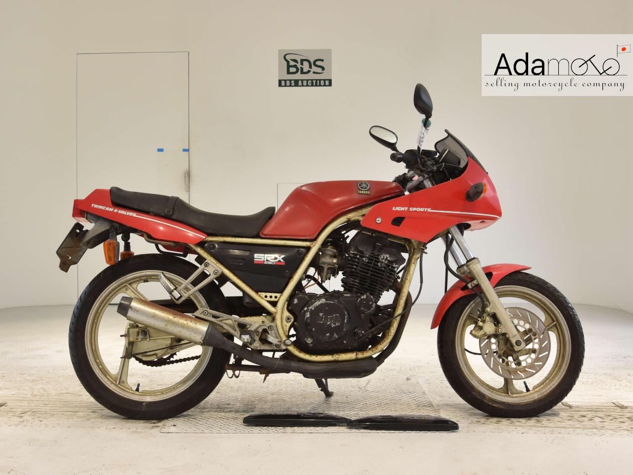 Yamaha SRX250-1 (without a hood) - Adamoto - Motorcycles from Japan